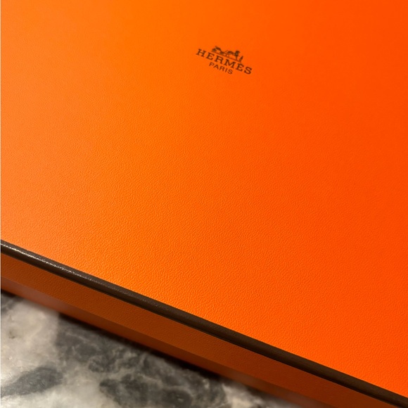 HERMES ORAN “H” flat sandal in Vert Oyat pebbled leather Size 36 1/2 EU, EUC - Picture 12 of 15